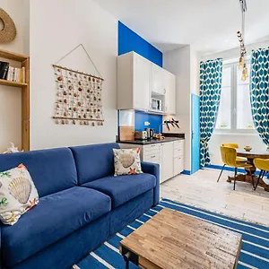 studio-shell-120m-vieux-port-climatis-calme.fr-provencehotel.com/